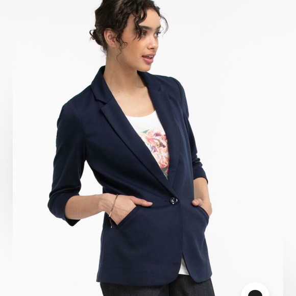 Discontinued Ricki’s 3/4 ruched sleeve blazer black - Picture 1 of 9